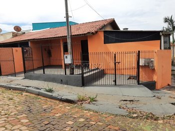 house em Avenida União Soviética, Jerumenha - Londrina - PR