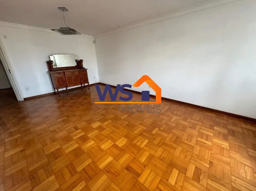 Casa com 4 quartos — Barroca, Belo Horizonte