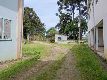 apartment em Estrada Municipal Gingiro Abe, Centro - Campina Grande do Sul - PR