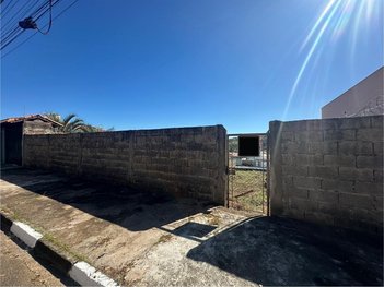 land_lot em Rua Adélia Abraão, Residencial Nova Floresta - Guaxupé - MG