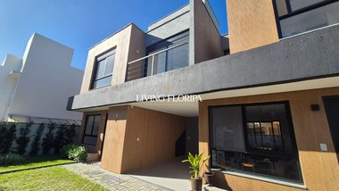 house em Rua Grumixama, Campeche - Florianópolis - SC