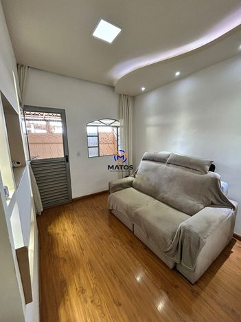 house em Rua Nicácia Neta de Andrade, Maria Antonieta Mello Azevedo (São Benedito) - Santa Luzia - MG