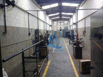 industrial em Rua Engenheiro Armando de Arruda Pereira, Cerâmica - São Caetano do Sul - SP