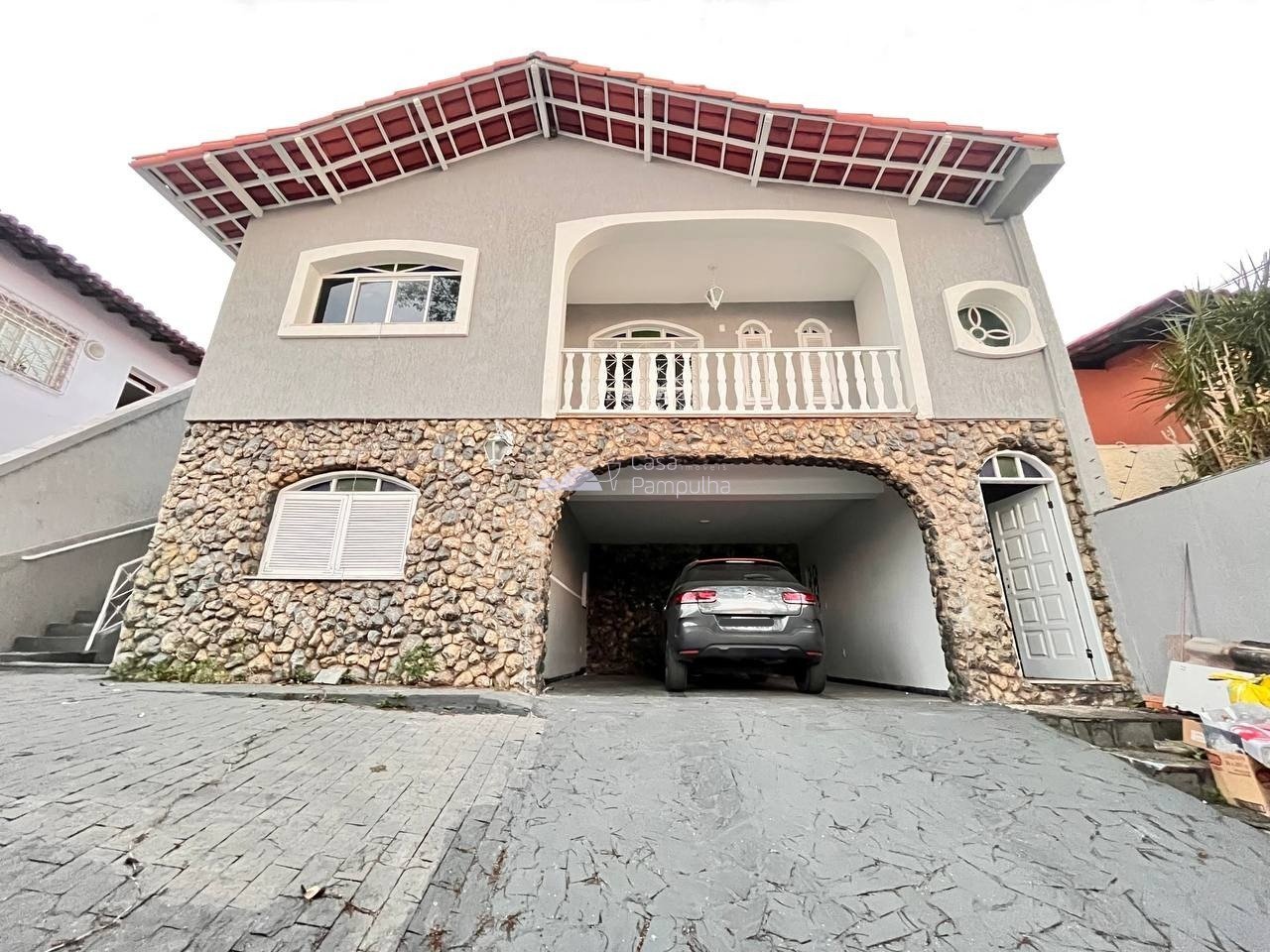 Casa com 6 quartos — Santa Branca, Belo Horizonte