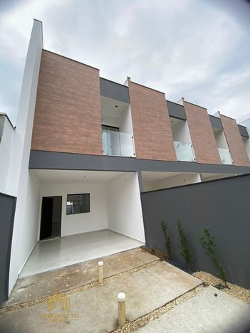 house em Rua Jorge Augusto Emílio Muller, Iririú - Joinville - SC