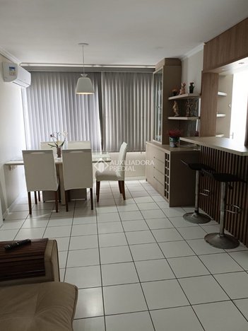 apartment em Rua Santos Saraiva, Capoeiras - Florianópolis - SC