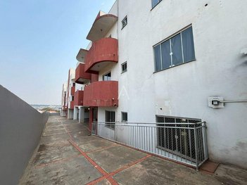 apartment em Rua Armando Luiz Arrosi, Centro - Toledo - PR