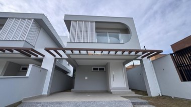 house em Rodovia Doutor Antônio Luiz Moura Gonzaga, Rio Tavares - Florianópolis - SC