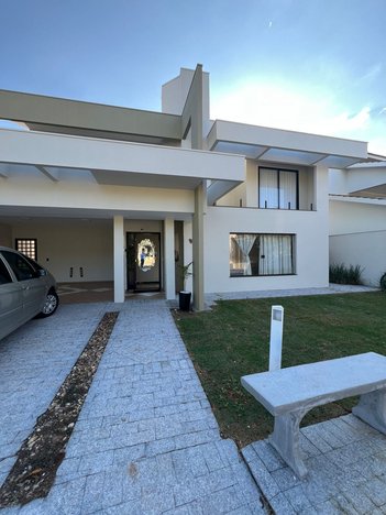 house em Avenida Presidente Tancredo Neves, Vila São Vicente - Paranavaí - PR