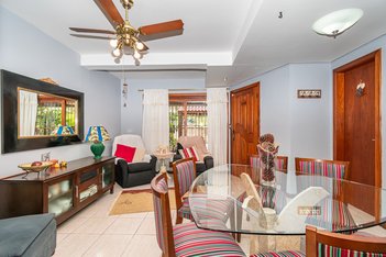 house em Rua dos Guenoas, Guarujá - Porto Alegre - RS