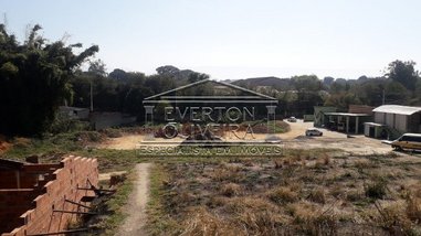 commercial_building em Simao Botossi, Jardim Santa Catarina - Taubaté - SP