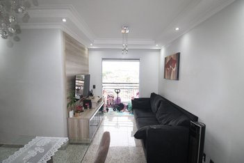 apartment em Rua Willis Roberto Banks, Parque Maria Domitila - São Paulo - SP