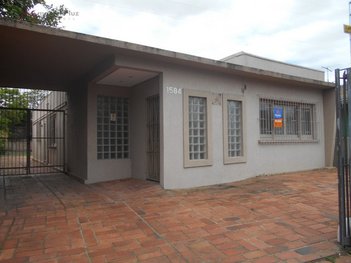 commercial_building em Rua Fernando Ferrari, Centro - Esteio - RS