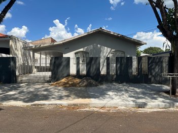 house em Rua Curitiba, Vila City - Paranavaí - PR
