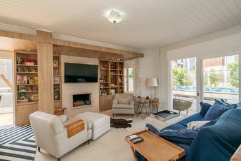 apartment em Rua Pedro Weingartner, Rio Branco - Porto Alegre - RS
