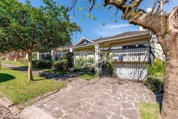 house em Rua Araponga, Chácara das Pedras - Porto Alegre - RS