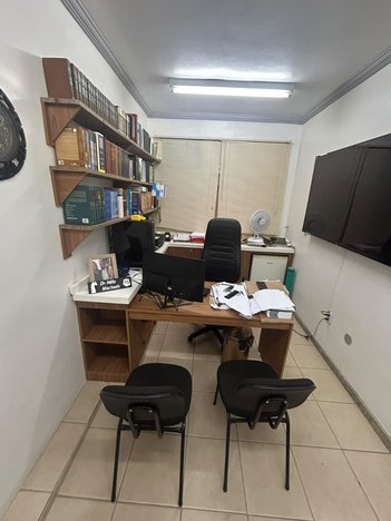 office em Avenida Presidente Feliciano Sodré, Centro - Macaé - RJ