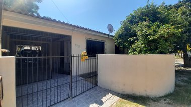 house em Rua Adão de Fraga, Centro - Guaíba - RS
