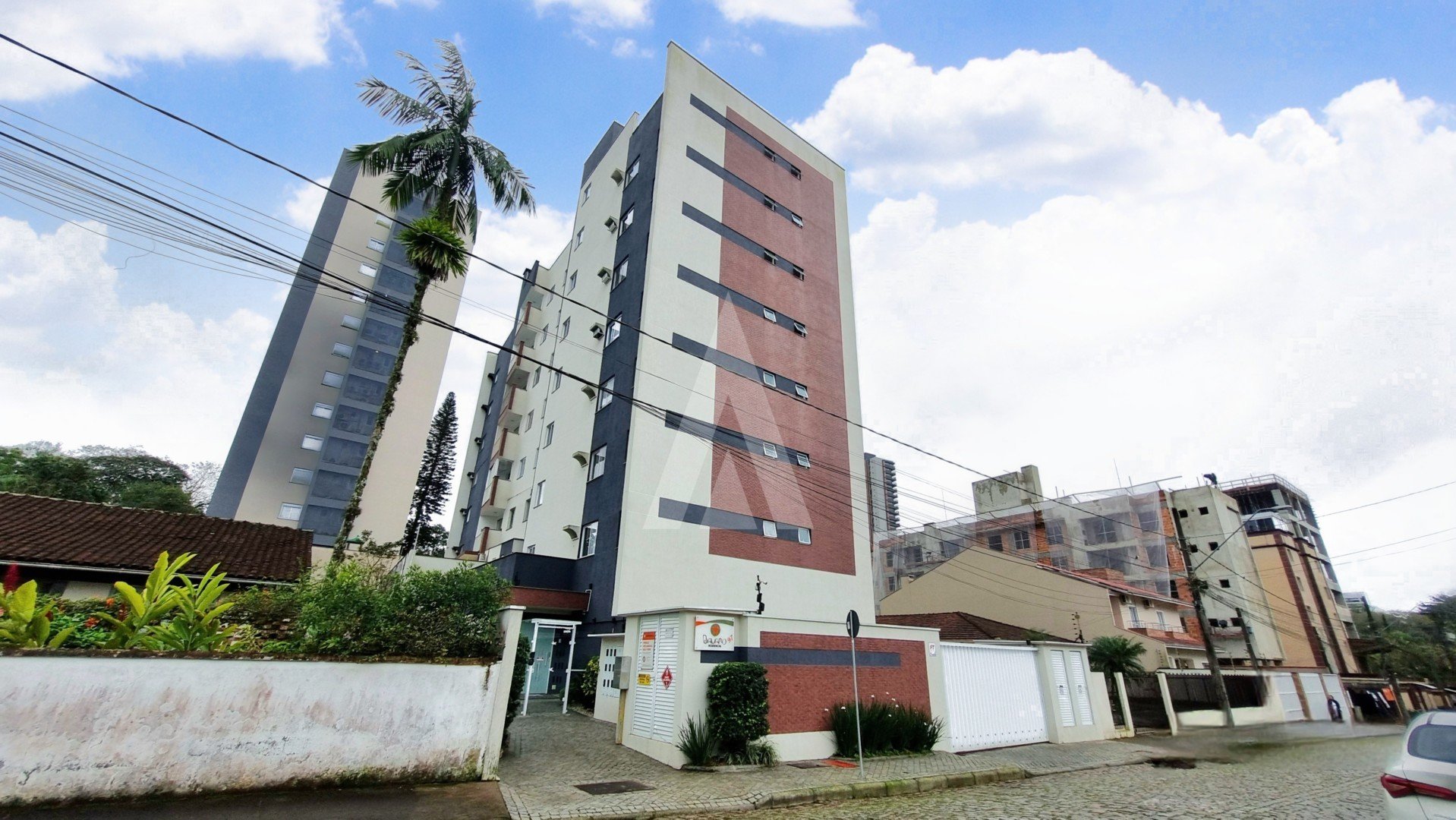 FACHADA 1