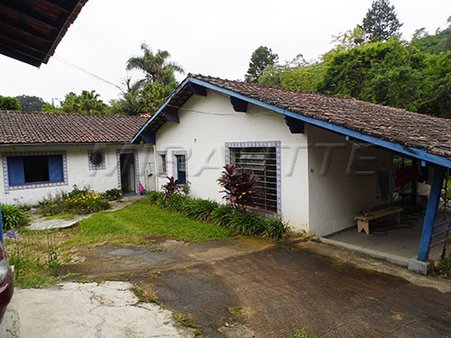 Cômodo Condomínio