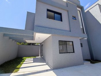 house em Rua Sargento Tadeu Czocher, Uberaba - Curitiba - PR