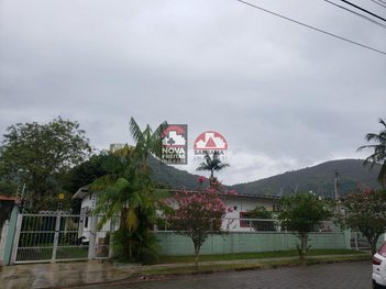 house em Rua Caúna, Martim de Sá - Caraguatatuba - SP
