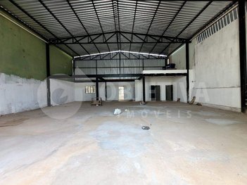 industrial em Avenida João Leão, Custódio Pereira - Uberlândia - MG