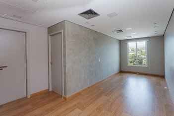 office em Rolf Wiest, Bom Retiro - Joinville - SC