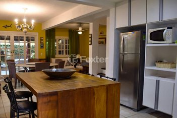 house em Avenida Mãe Bernarda, Juquehy - São Sebastião - SP