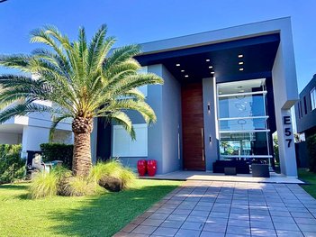 house em Rua Rio Jacuí, Centro - Xangri-Lá - RS