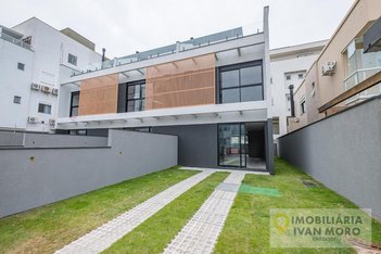 house em Rua Valmor Della Giustina, Ingleses do Rio Vermelho - Florianópolis - SC