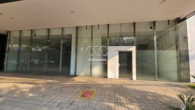 business em Avenida do Contorno, Funcionários - Belo Horizonte - MG