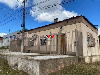house em Rua Carlos Mangabeira, Menino Deus - Bagé - RS