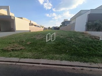 land_lot em Avenida Doutor Fernando Prata Magalhães, Residencial e Comercial Quinta das Laranjeiras - Araraquara - SP