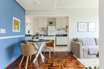 apartment em Rua Jataí, Cristal - Porto Alegre - RS