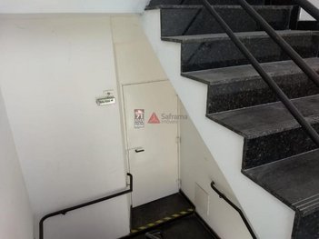 business em Avenida Perseu, Jardim Satélite - São José dos Campos - SP