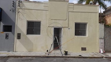 house em Rua Doutor Napoleão Laureano, Centro - Rio Grande - RS