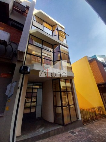 commercial_property em Calçada Vitória Régia, Condomínio Centro Comercial Alphaville - Barueri - SP