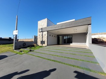 house em Rua Eugenio Seno Filho, Lívia II - Botucatu - SP