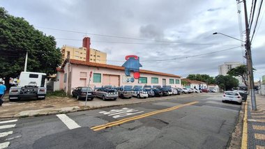 commercial_building em Rua Buarque de Macedo, Vila Nova - Campinas - SP