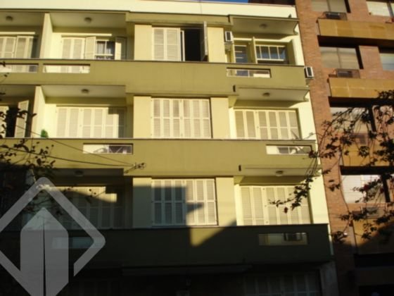 17 - Fachada