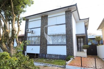 house em Rua Antônio Corsetti, Cinqüentenário - Caxias do Sul - RS