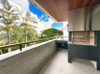 apartment em dos Polvos, Jurerê - Florianópolis - SC