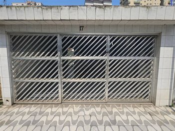 house em Avenida Guadalajara, Guilhermina - Praia Grande - SP