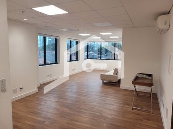 office em Álvaro Rodrigues, Vila Cordeiro - São Paulo - SP