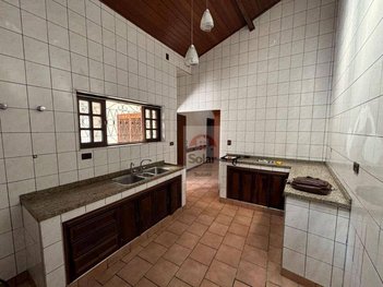 house em Rua Doutor Rebouças de Carvalho, Centro - Taubaté - SP