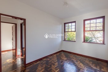 apartment em Rua Tuparaí, Passo da Areia - Porto Alegre - RS