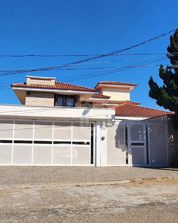 house em Avenida Anna de Souza Fioravanti, Jardim Roma - Jundiaí - SP