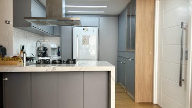 apartment em Professor Luiz Sanches Bezerra da Trindade, Centro - Florianópolis - SC
