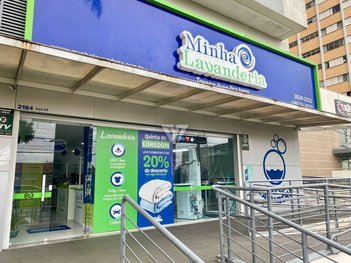 business em Avenida Silva Jardim, Água Verde - Curitiba - PR